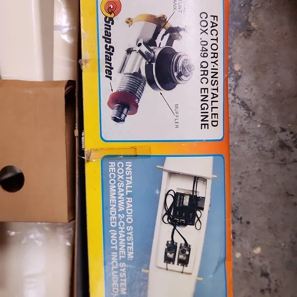 Cox Radio Control Piper Dakota Airplane Vintage, New In Box W Factory Engine. - Picture 4 of 8